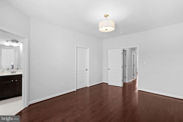 42525 MAGELLAN SQ, Brambleton, VA 20148