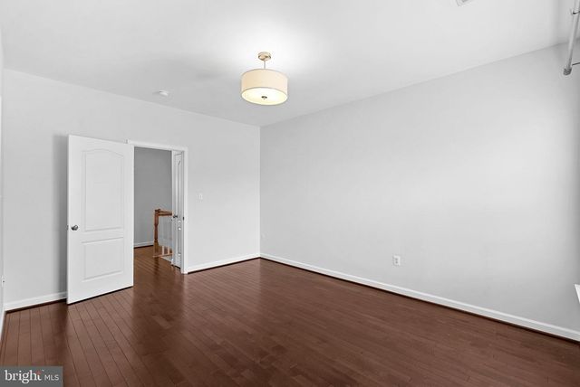 42525 MAGELLAN SQ, Brambleton, VA 20148