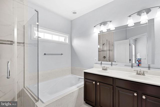 42525 MAGELLAN SQ, Brambleton, VA 20148
