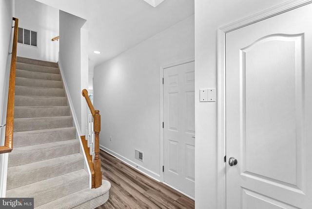 42525 MAGELLAN SQ, Brambleton, VA 20148