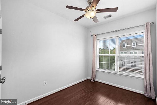 42525 MAGELLAN SQ, Brambleton, VA 20148
