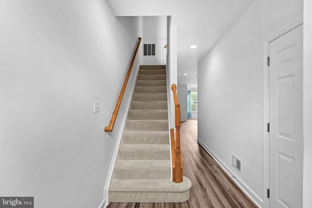 42525 MAGELLAN SQ, Brambleton, VA 20148