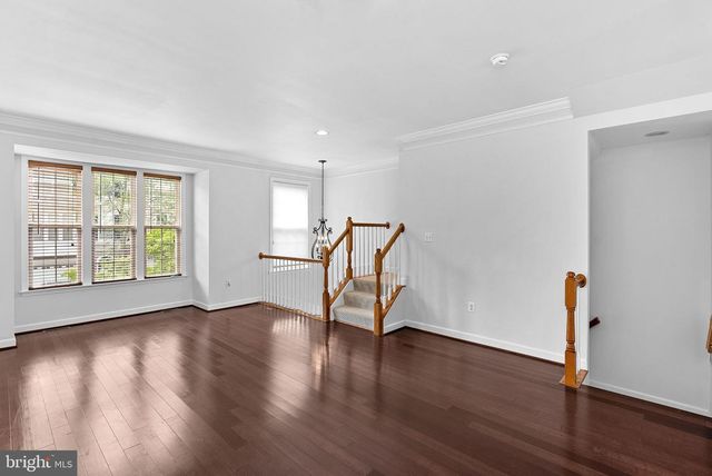 42525 MAGELLAN SQ, Brambleton, VA 20148