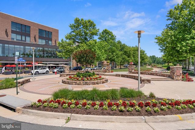 42525 MAGELLAN SQ, Brambleton, VA 20148