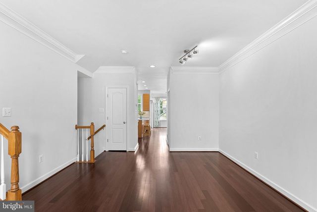 42525 MAGELLAN SQ, Brambleton, VA 20148