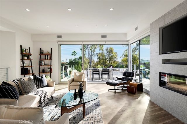 234 W Avenida San Antonio, San Clemente, CA 92672