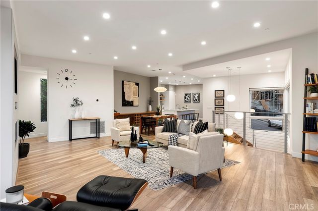 234 W Avenida San Antonio, San Clemente, CA 92672