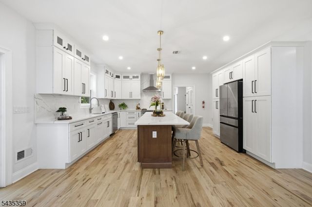 21 Kuntz Ave, Berkeley Heights Twp., NJ 07922