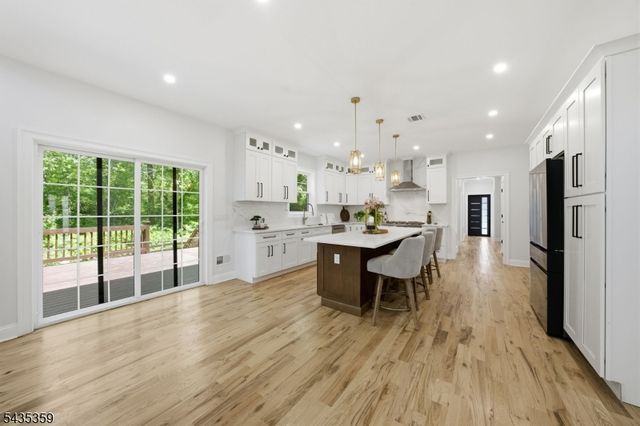21 Kuntz Ave, Berkeley Heights Twp., NJ 07922