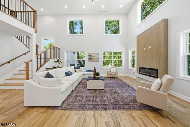 21 Kuntz Ave, Berkeley Heights Twp., NJ 07922
