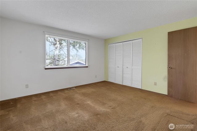 2704 24th Avenue Ct SE, Puyallup, WA 98374