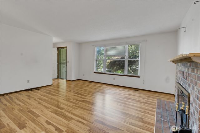 2704 24th Avenue Ct SE, Puyallup, WA 98374