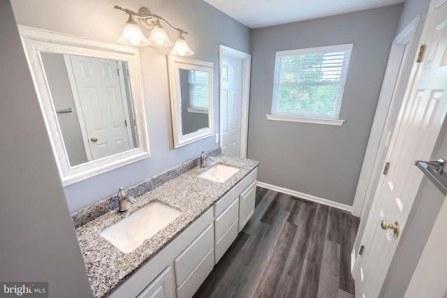 19 REBECCA LN, York, PA 17403