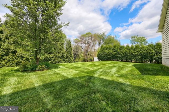 19 REBECCA LN, York, PA 17403