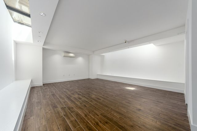 427 E 12th St Apt 1A, New York City, NY 10009