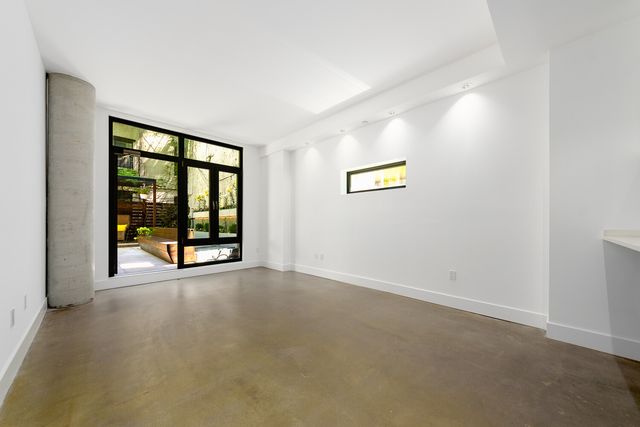 427 E 12th St Apt 1A, New York City, NY 10009