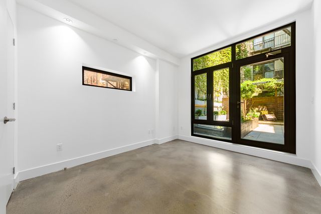 427 E 12th St Apt 1A, New York City, NY 10009