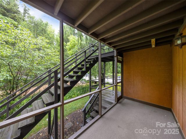 1745 Haywood Manor Road A, Hendersonville, NC 28791