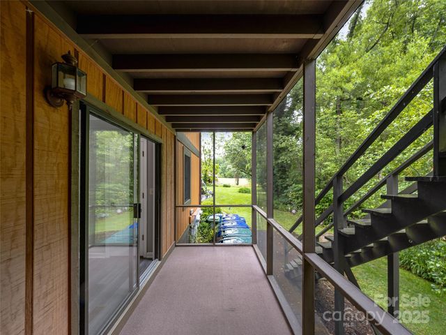 1745 Haywood Manor Road A, Hendersonville, NC 28791