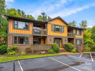 1745 Haywood Manor Road A, Hendersonville, NC 28791