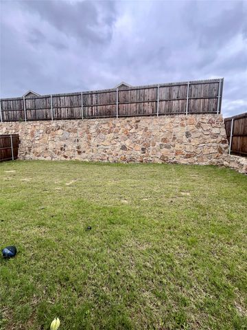 1302 Draper Lane, Forney, TX 75126