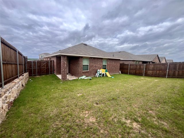 1302 Draper Lane, Forney, TX 75126