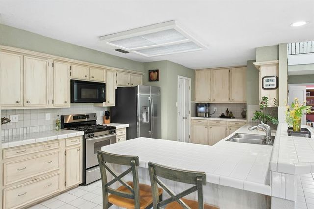 6604 Liveoak Drive, Austin, TX 78746