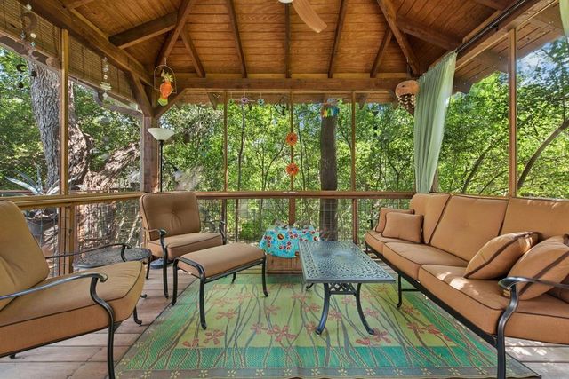 6604 Liveoak Drive, Austin, TX 78746