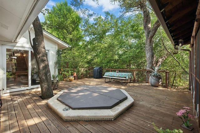 6604 Liveoak Drive, Austin, TX 78746