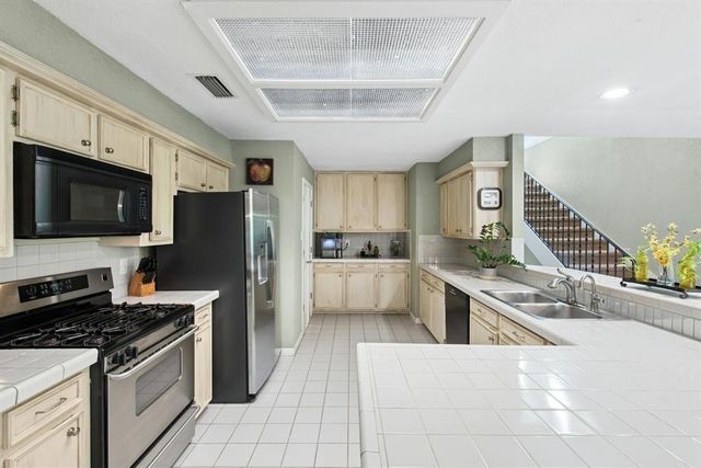 6604 Liveoak Drive, Austin, TX 78746