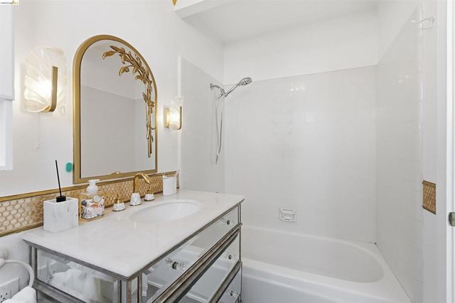 2805 Florida Ave, Richmond, CA 94804