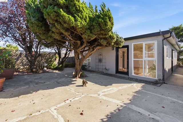 2805 Florida Ave, Richmond, CA 94804