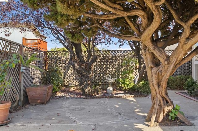 2805 Florida Ave, Richmond, CA 94804