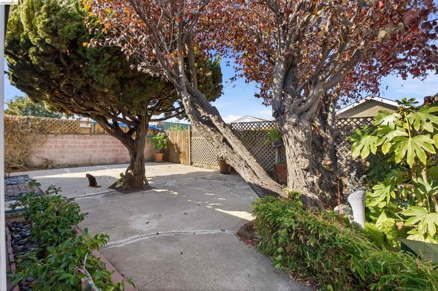 2805 Florida Ave, Richmond, CA 94804