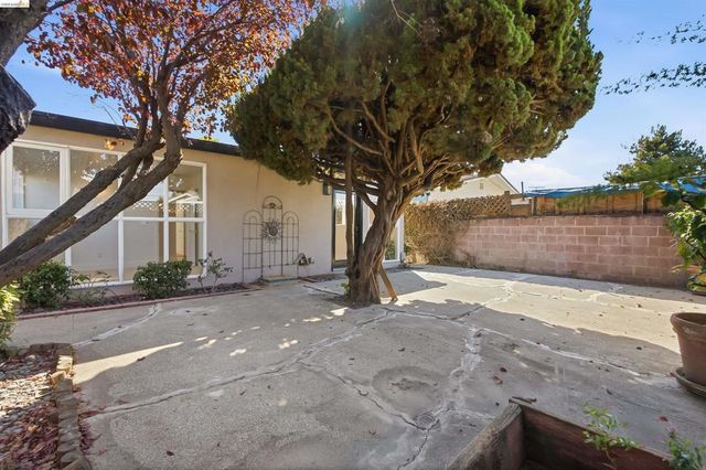 2805 Florida Ave, Richmond, CA 94804