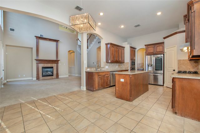 1838 Crowbridge Drive, Frisco, TX 75033