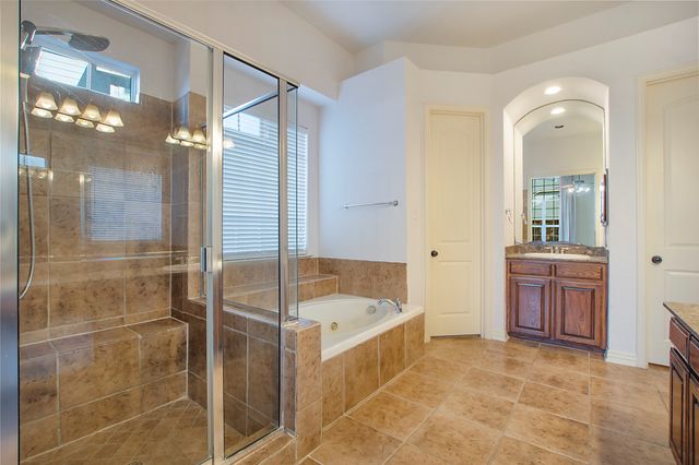1838 Crowbridge Drive, Frisco, TX 75033