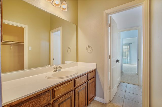 1838 Crowbridge Drive, Frisco, TX 75033