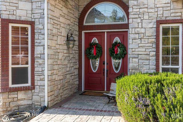 30360 Hart Oaks Drive, Keene, CA 93531