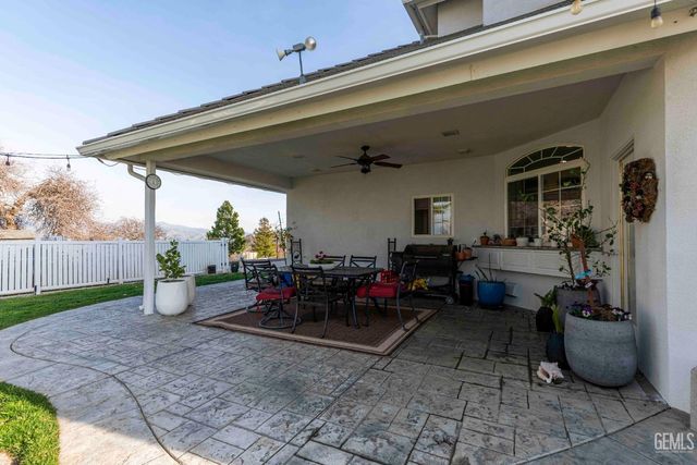 30360 Hart Oaks Drive, Keene, CA 93531