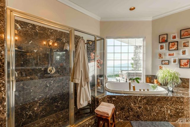 30360 Hart Oaks Drive, Keene, CA 93531