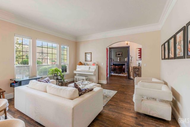 30360 Hart Oaks Drive, Keene, CA 93531