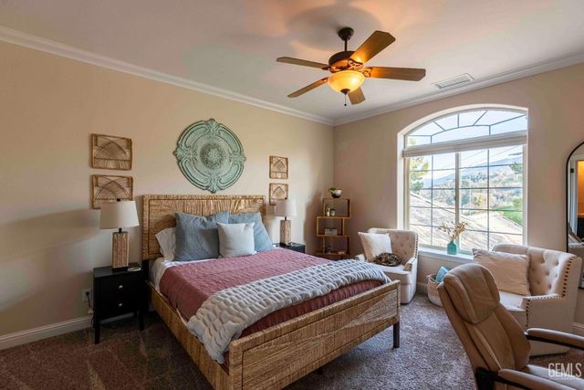 30360 Hart Oaks Drive, Keene, CA 93531