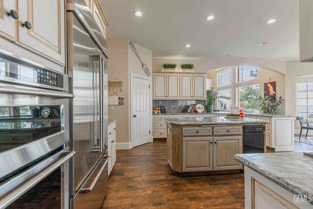 30360 Hart Oaks Drive, Keene, CA 93531