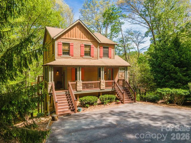 83 Allspice Court, Tuckasegee, NC 28783