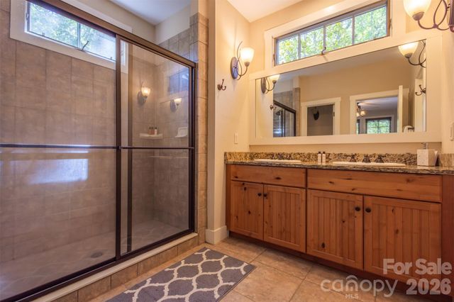 83 Allspice Court, Tuckasegee, NC 28783