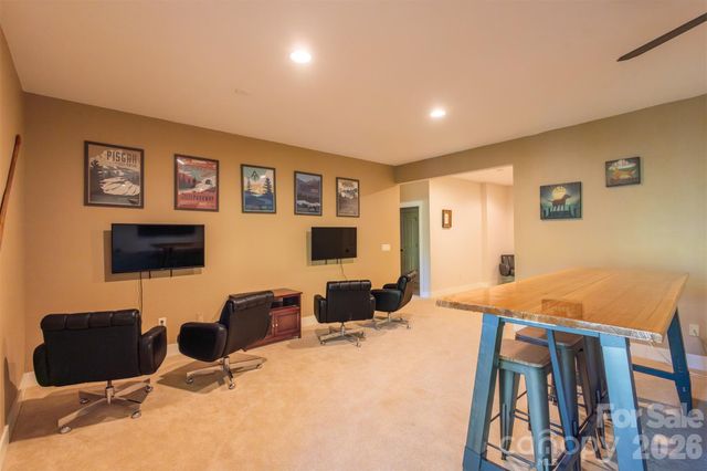 83 Allspice Court, Tuckasegee, NC 28783