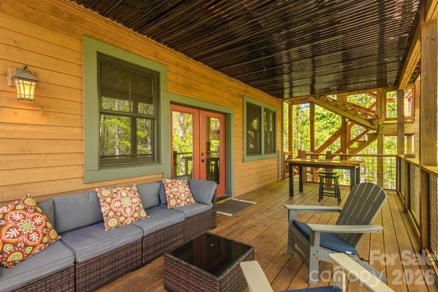 83 Allspice Court, Tuckasegee, NC 28783