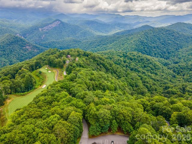 83 Allspice Court, Tuckasegee, NC 28783