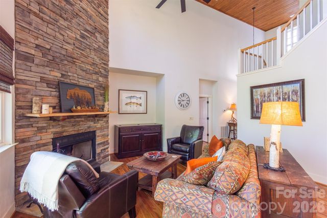 83 Allspice Court, Tuckasegee, NC 28783